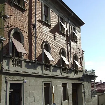 Chiara Alojamento de Acomodação e Pequeno-almoço 3*