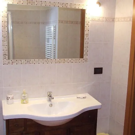 Chiara טריאסטה