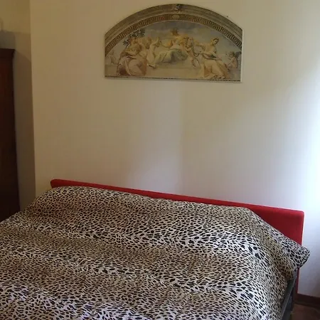 Chiara טריאסטה